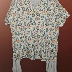 XL Revel Gnome Scrub Top & M Empire Trend Light Purle Scrub Pants